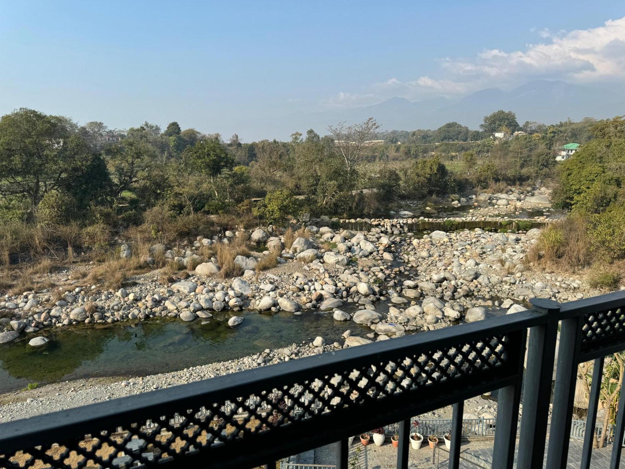 Hotel River Retreat 康格拉 外观 照片