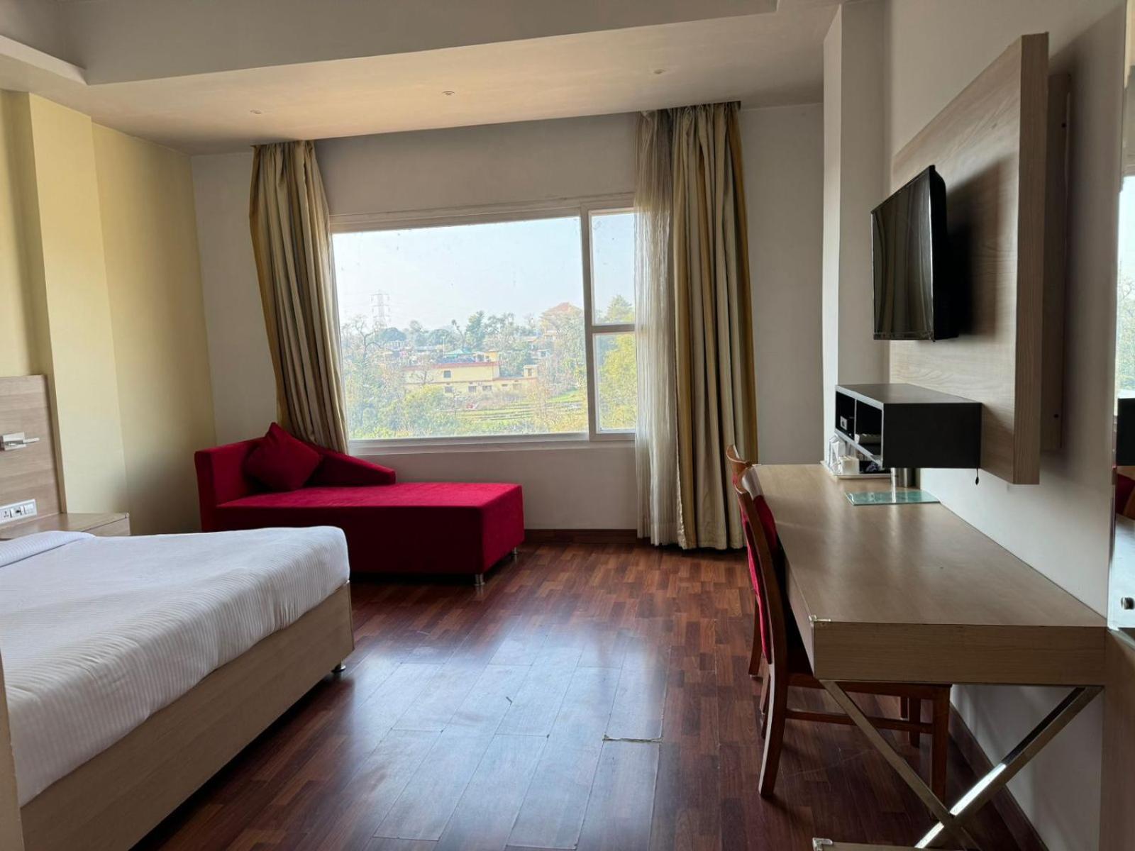 Hotel River Retreat 康格拉 外观 照片