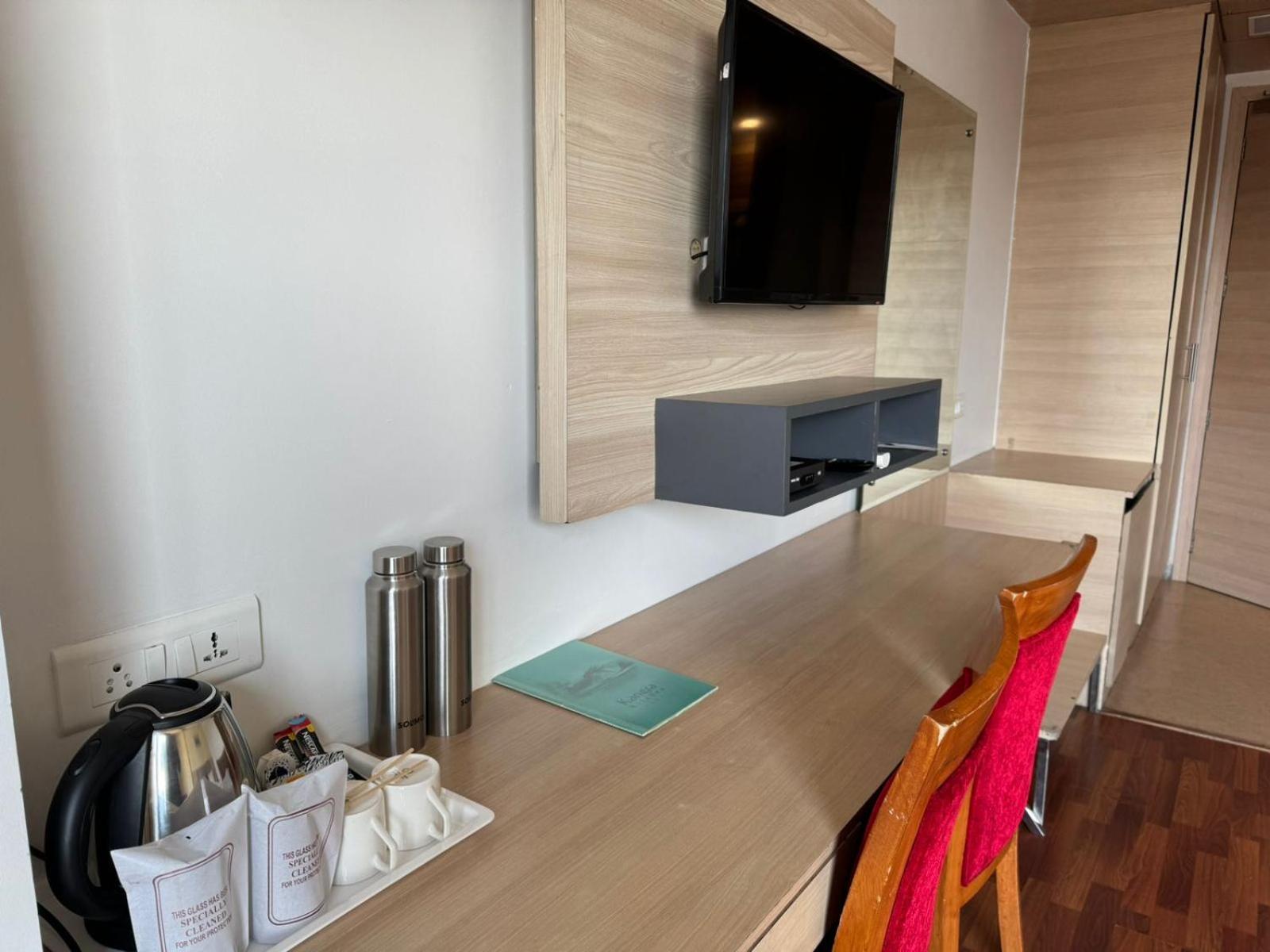 Hotel River Retreat 康格拉 外观 照片