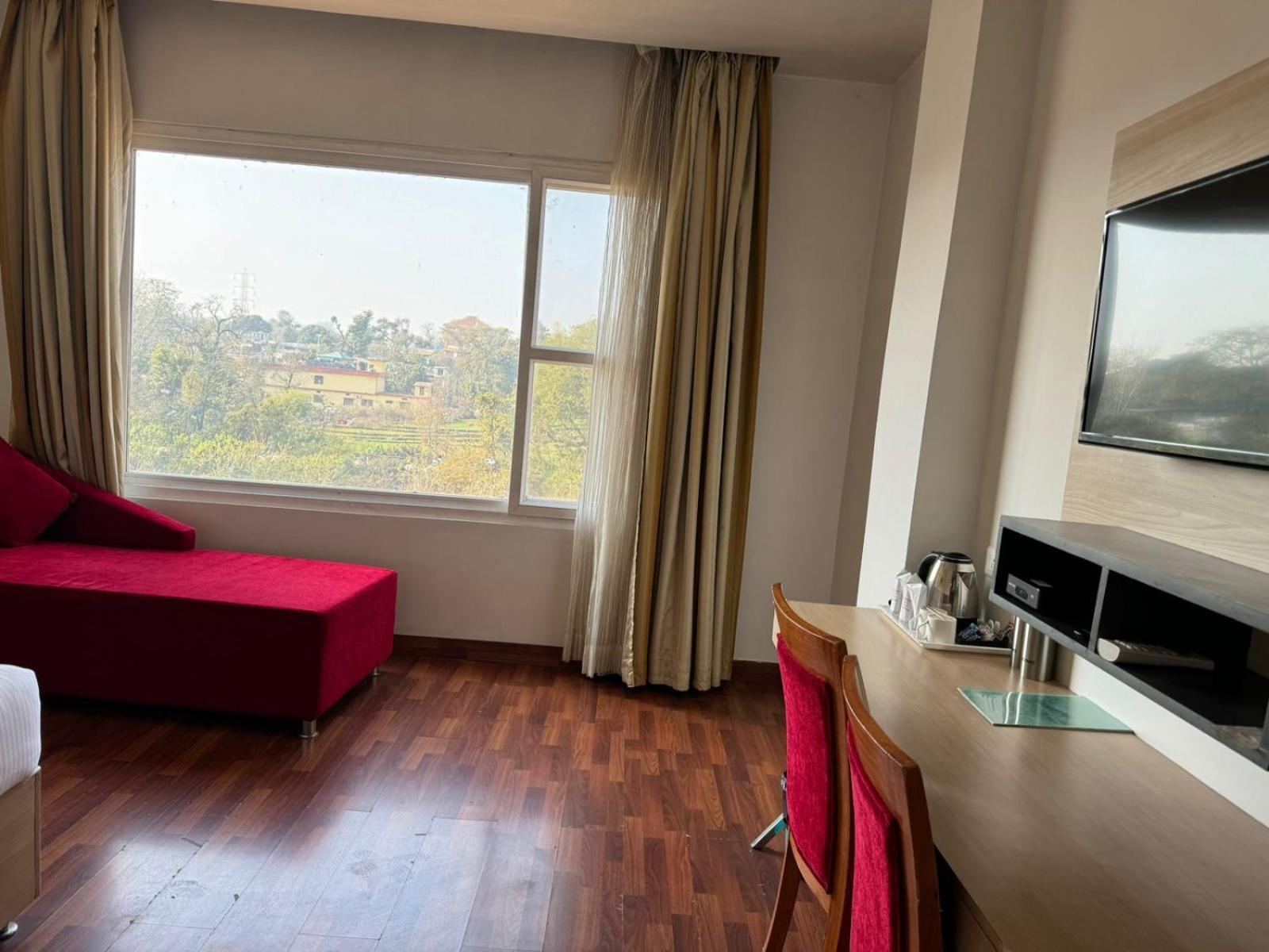 Hotel River Retreat 康格拉 外观 照片