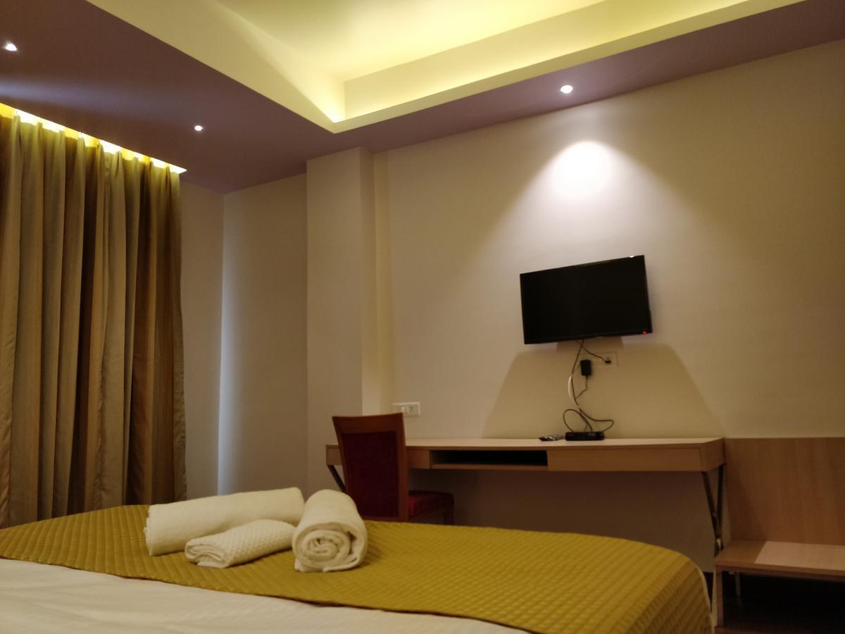 Hotel River Retreat 康格拉 外观 照片